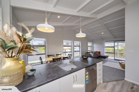 Photo of property in 72 Links Avenue, Mount Maunganui, 3116