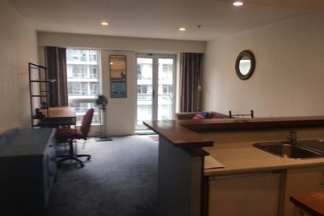 Photo of property in Terrace Heights Apartments, 5b/163 The Terrace, Wellington Central, Wellington, 6011