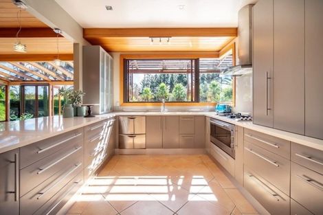 Photo of property in 338 Old North Road, Kumeu, 0892