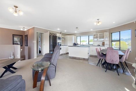 Photo of property in 131 Mayfair Avenue, Whangamata, 3620