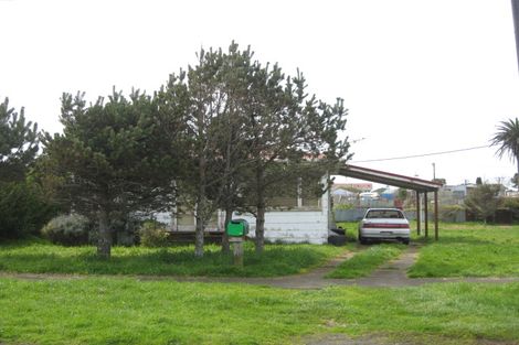 Photo of property in 76 Leslie Street, Waitara, 4320
