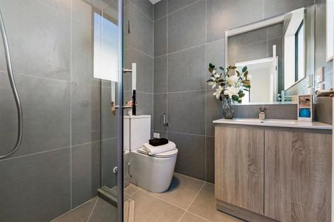 Photo of property in 18 Woven Place, Karaka, Papakura, 2113