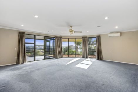 Photo of property in 35 Philomel Crest, Welcome Bay, Tauranga, 3112