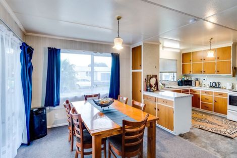 Photo of property in 2 Jellicoe Place, Tamatea, Napier, 4112