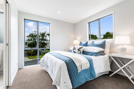 Photo of property in 1/51 Wharf Road, Te Atatu Peninsula, Auckland, 0610