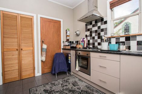 Photo of property in 116 Forest Lake Road, Forest Lake, Hamilton, 3200