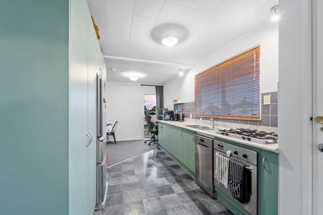 Photo of property in 10 Pipitea Place, Massey, Auckland, 0614