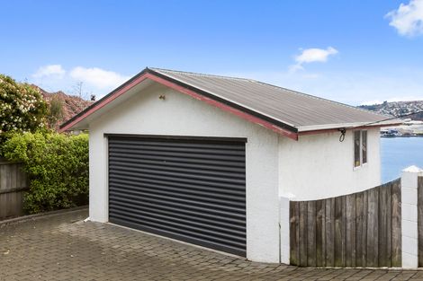 Photo of property in 63 Glendevon Place, Vauxhall, Dunedin, 9013
