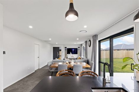 Photo of property in 27 Lunn Crescent, Leeston, 7632