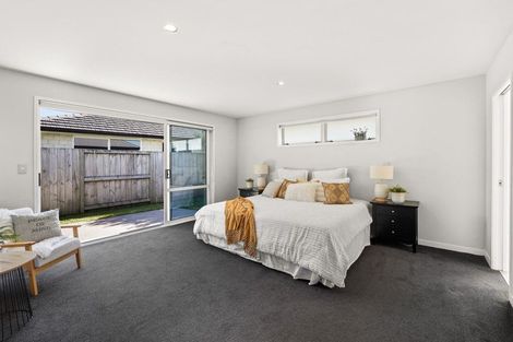 Photo of property in 33 Kahuparere Crescent, Pyes Pa, Tauranga, 3112