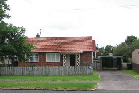 Photo of property in 25a Queensway, Three Kings, Auckland, 1024