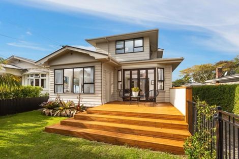 Photo of property in 23 Maranui Avenue, Point Chevalier, Auckland, 1022