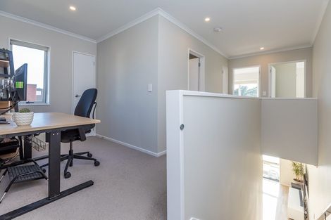 Photo of property in 14 Manutewhau Road, Massey, Auckland, 0614
