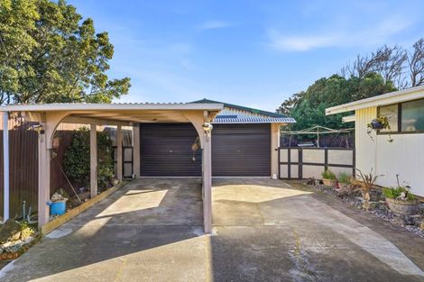 Photo of property in 33 Tongariro Street, Castlecliff, Whanganui, 4501
