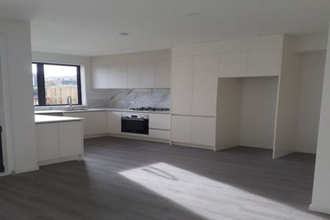 Photo of property in 16 Karoro Road, Flat Bush, Auckland, 2019