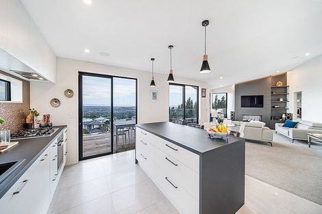 Photo of property in 14 Pennine Way, Huntsbury, Christchurch, 8022