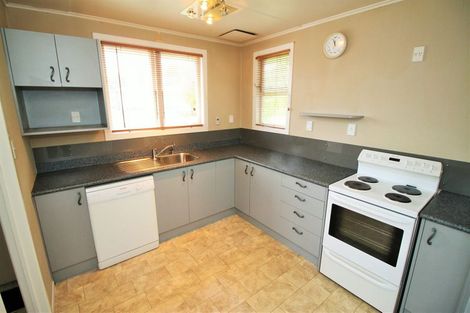 Photo of property in 8 Ngatuku Place, Tokoroa, 3420