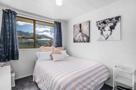 Photo of property in 2 Turner Drive, Western Heights, Rotorua, 3015