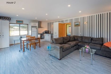 Photo of property in 17 Heperi Street, Waikanae Beach, Waikanae, 5036