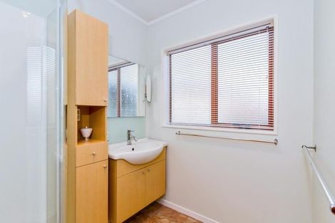 Photo of property in 3/40 Koromiko Street, New Lynn, Auckland, 0600