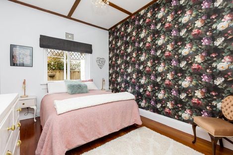 Photo of property in 30 Gloucester Street, Silverstream, Upper Hutt, 5019