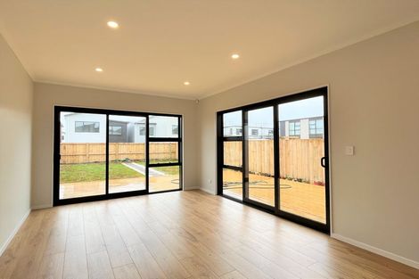 Photo of property in 23 Coast Garden Drive, Hobsonville, Auckland, 0616