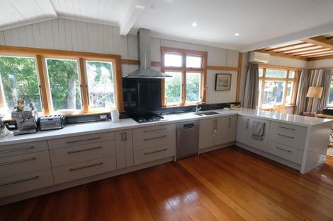 Photo of property in 25 Karina Terrace, Roslyn, Palmerston North, 4414