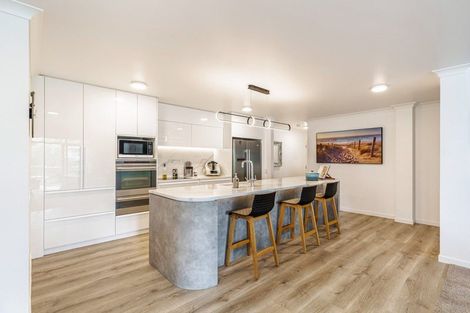 Photo of property in 19 Parkside Drive, Orewa, 0931