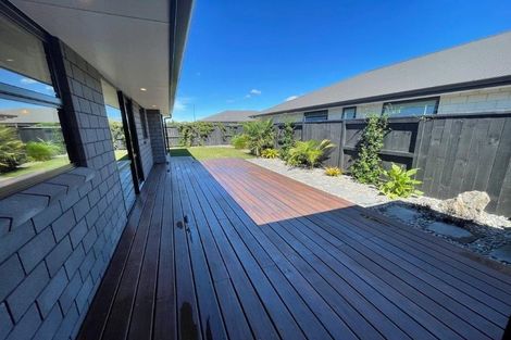 Photo of property in 11 Fuller Street, Papamoa Beach, Papamoa, 3118