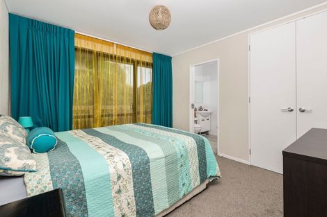 Photo of property in 12a June Place, Torbay, Auckland, 0630