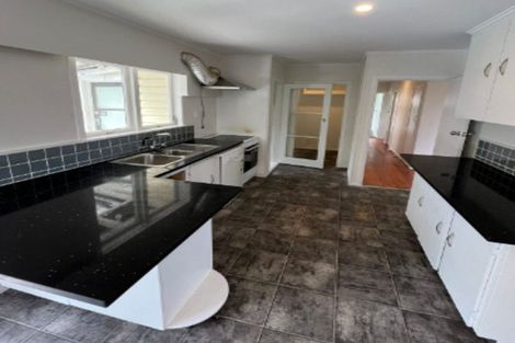 Photo of property in 112 Cargill Street, Papakura, 2110