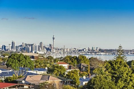 Photo of property in Maison Apartments, 308/16 Huron Street, Takapuna, Auckland, 0622