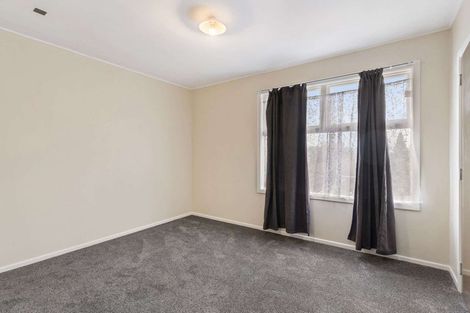 Photo of property in 26 Ray Small Drive, Papakura, 2110