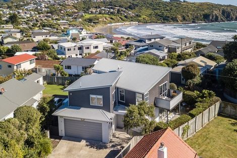 Photo of property in 22a Main Road, Titahi Bay, Porirua, 5022