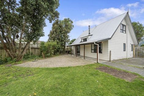 Photo of property in 13 Kanawa Street, Waikanae, 5036