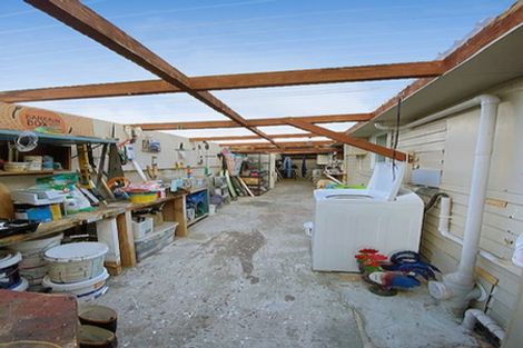 Photo of property in 15 Mack Street, Foxton Beach, Foxton, 4815