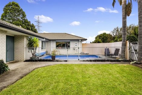 Photo of property in 18 Sample Road, Albany, Auckland, 0632