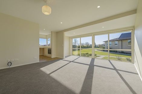 Photo of property in Rivertown Villas, 150 Williams Street, Kaiapoi, 7630