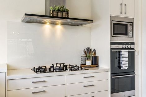 Photo of property in 4 Sunstone Crescent, Brown Owl, Upper Hutt, 5018