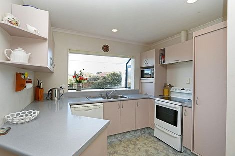 Photo of property in 20 Pohutukawa Drive, Opunake, 4616