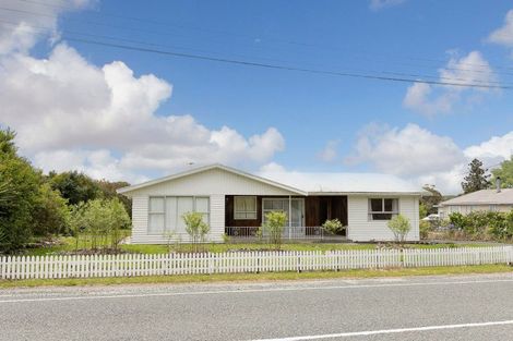 Photo of property in 2101 Paparoa Valley Road, Paparoa, 0571