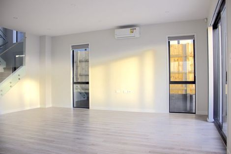 Photo of property in 14 Kea Road, Silverdale, 0932