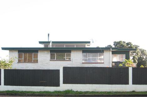 Photo of property in 56 Scenic Drive, Hillpark, Auckland, 2102