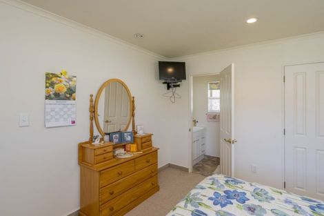Photo of property in 176 Bath Street, Levin, 5510