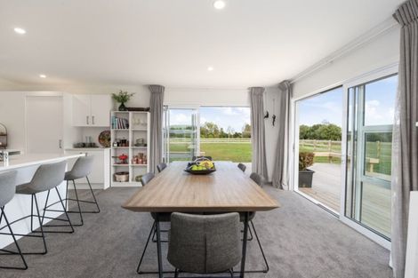 Photo of property in 13 Kahikatea Drive, Kinloch, Taupo, 3377