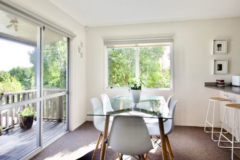 Photo of property in 6 Pahi Place, West Harbour, Auckland, 0618