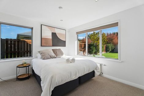 Photo of property in 5 Crawford Place, Lake Hayes, Queenstown, 9304