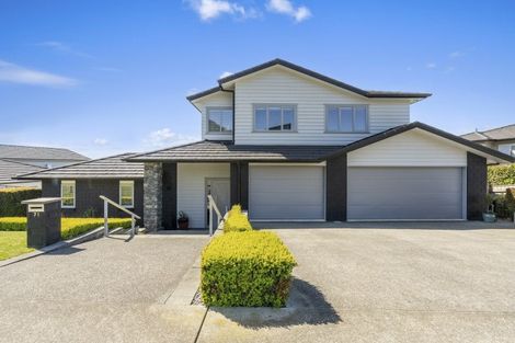 Photo of property in 71 Endeavour Drive, Whitby, Porirua, 5024