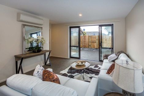 Photo of property in 2/21 Hills Road, Edgeware, Christchurch, 8013