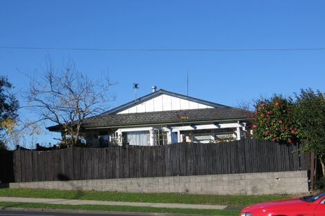 Photo of property in 75 Redoubt Road, Goodwood Heights, Auckland, 2105
